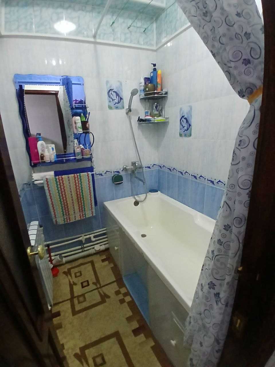 4 xonali uy sotiladi