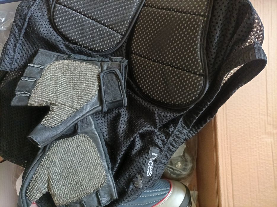 Протектор и ръкавици Roces