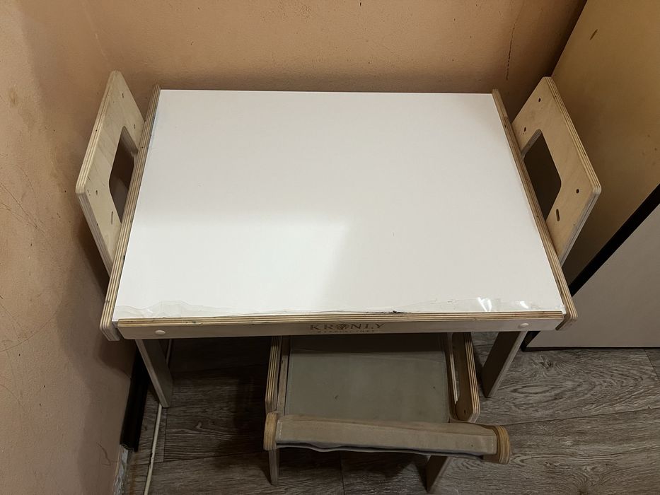 Стол мольберт детский со стульчиком