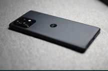 Motorola Edge 40 Pro 5G – 12GB RAM / 256GB – Negru, 7 huse incluse