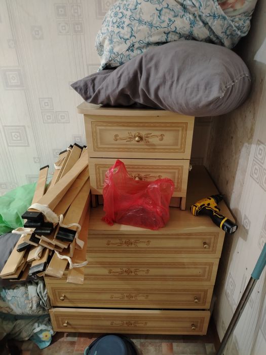 Спальный гарнитур