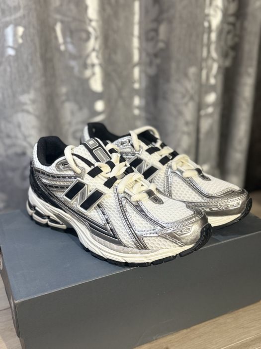 New Balance 1906R Classics