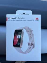 Часовник Huawei Band 8