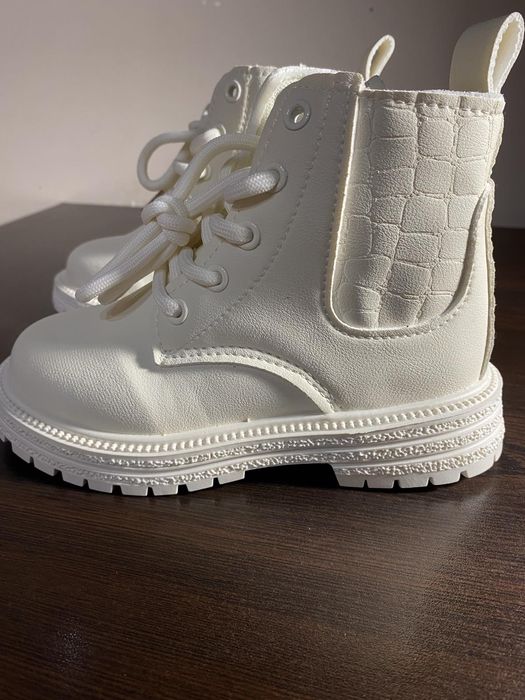 Детски ботуши за момиче