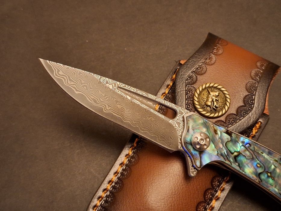 Сгъваем нож от дамаска стомана VG10