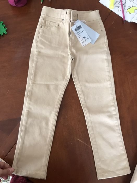 Продам джинсы на мальчика!