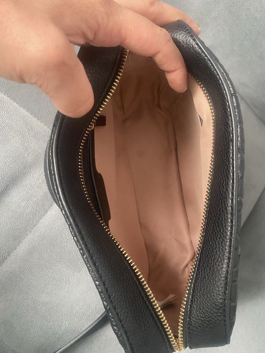 Liu Jo Women's Black Logo-Plaque Cross-Body Bag