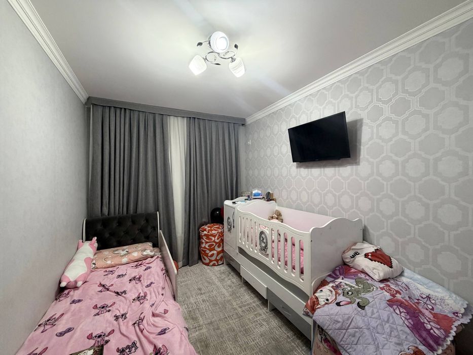 Продаётся 3х квартира, 65м2 кирпич. На Урде. Шайхантахурский район.