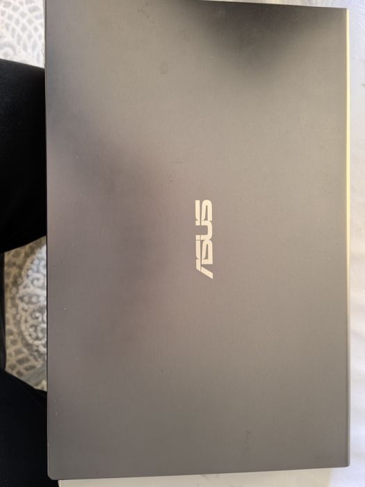 Продаётся Asus ноутбук