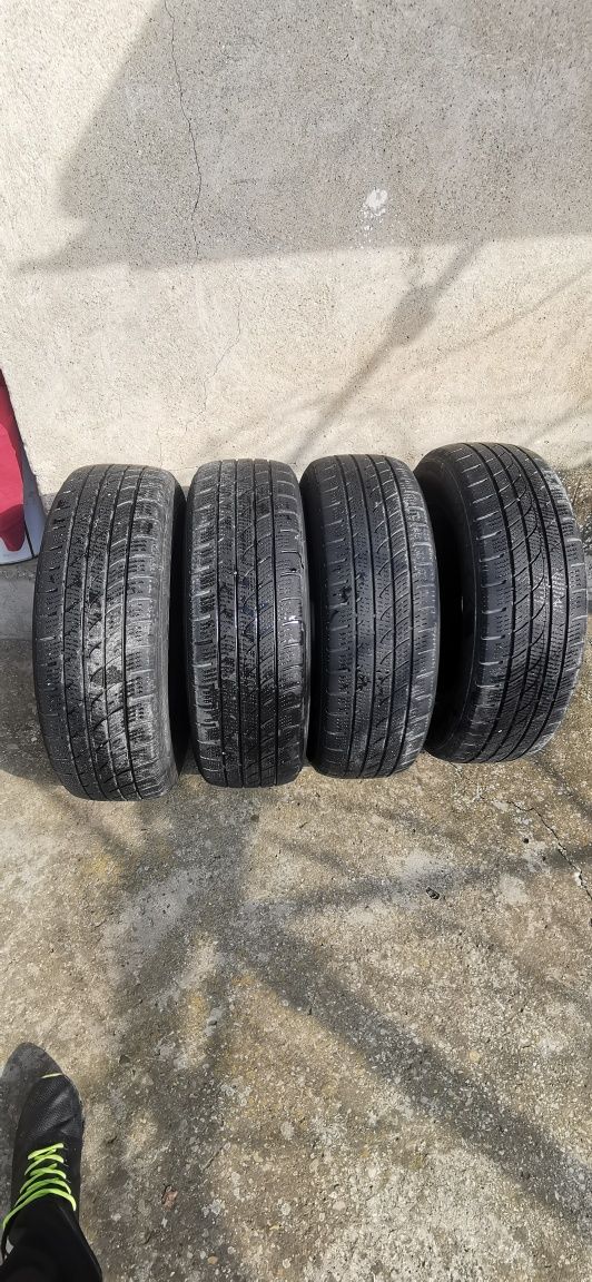 Гуми 215/70 R16 100H