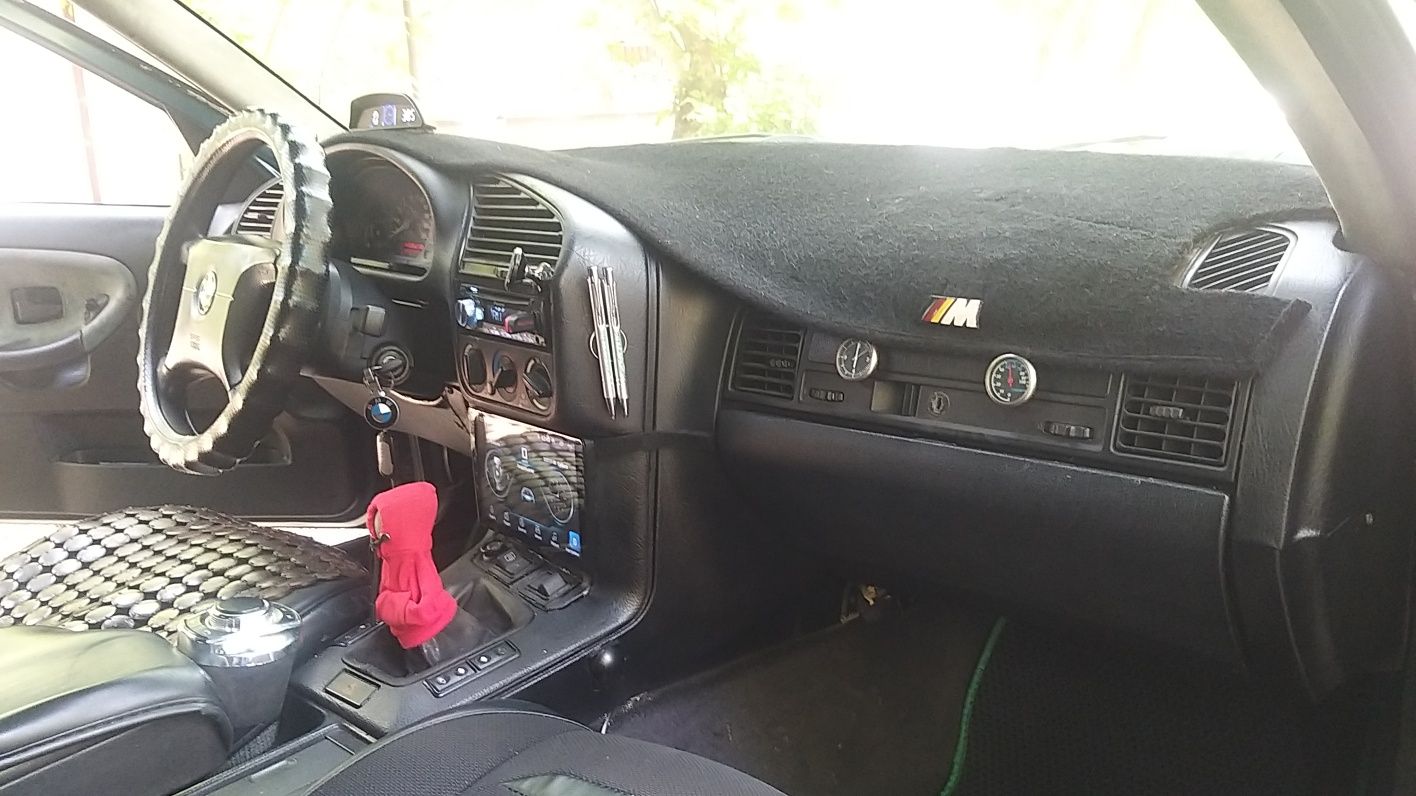 Продается BMW 3 E36(кабанчик)