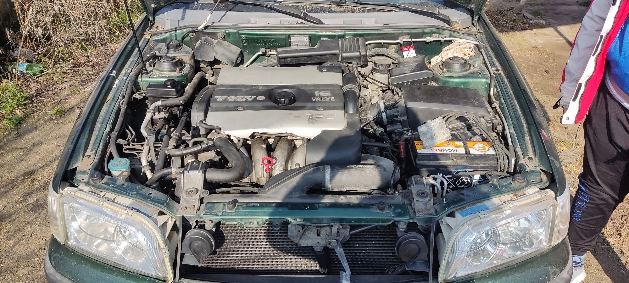 Волво в40,2.0турбо 160кс,volvo v40 2.0turbo