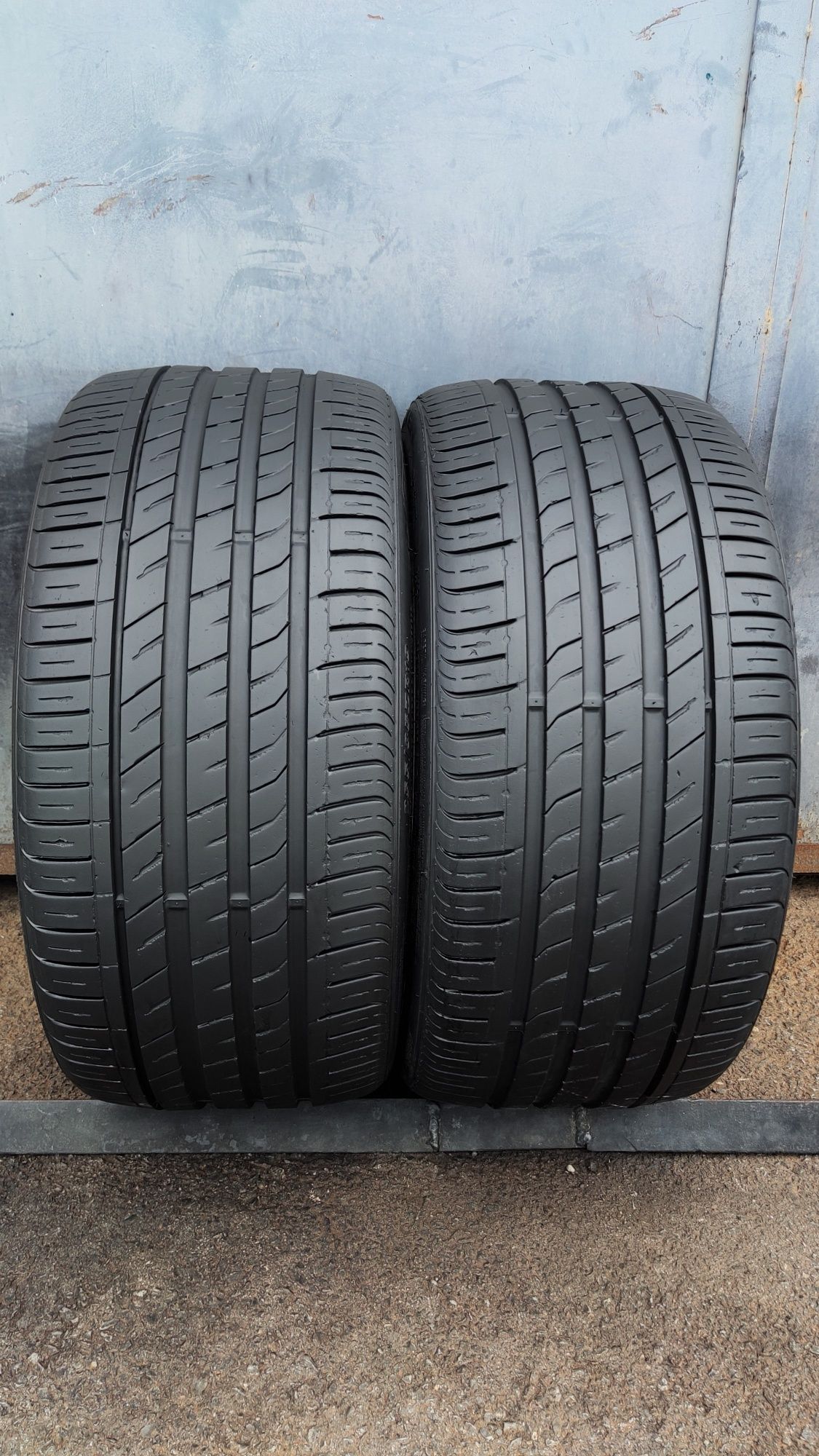 2бр. летни гуми 255/35/19 Nexen  N'Fera 
dot22
6.9mm
Добро състояние н