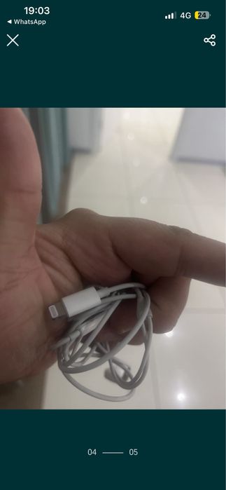 Продам оригинальные наушники earpods