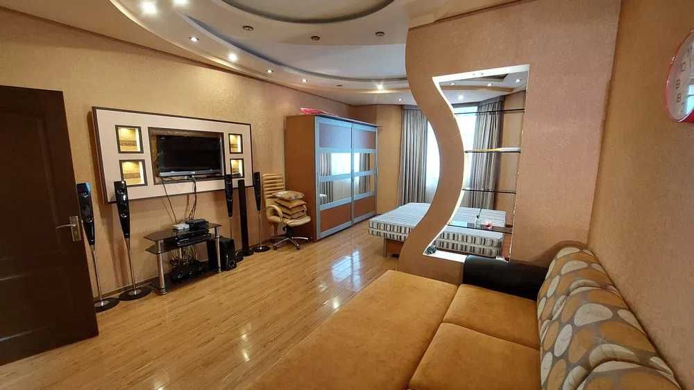 Продается 2/8/9 Мирабад 93 кв.м. Госпитальный Посольство Россий Глинка