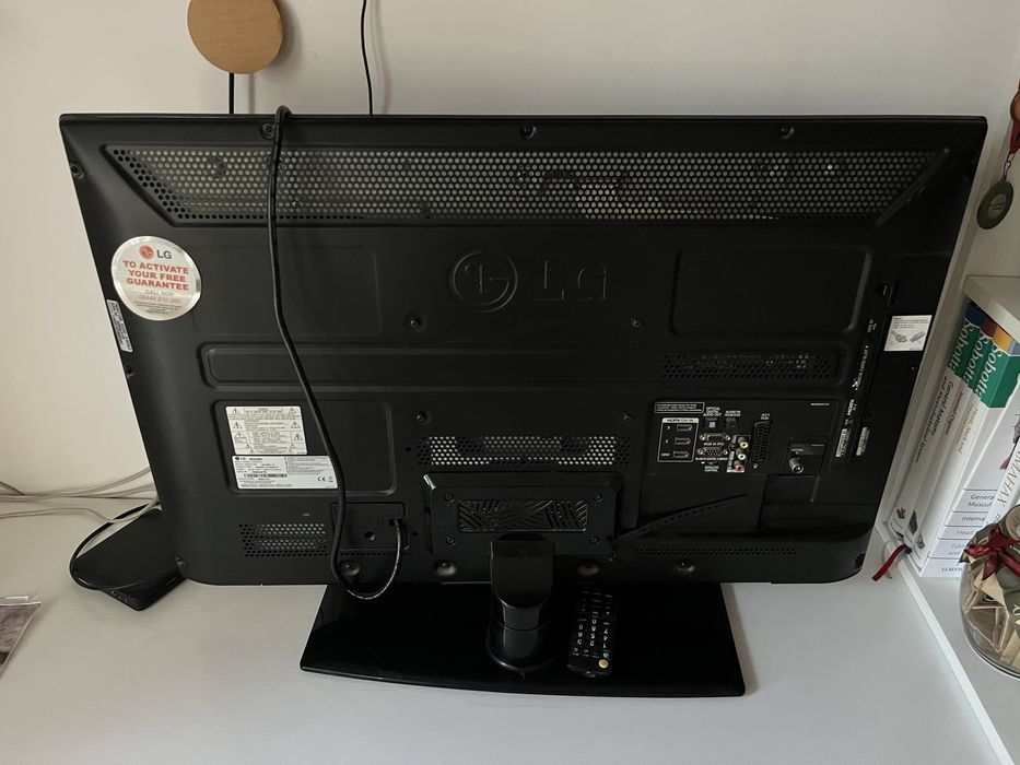 Телевизор LG 32 инча