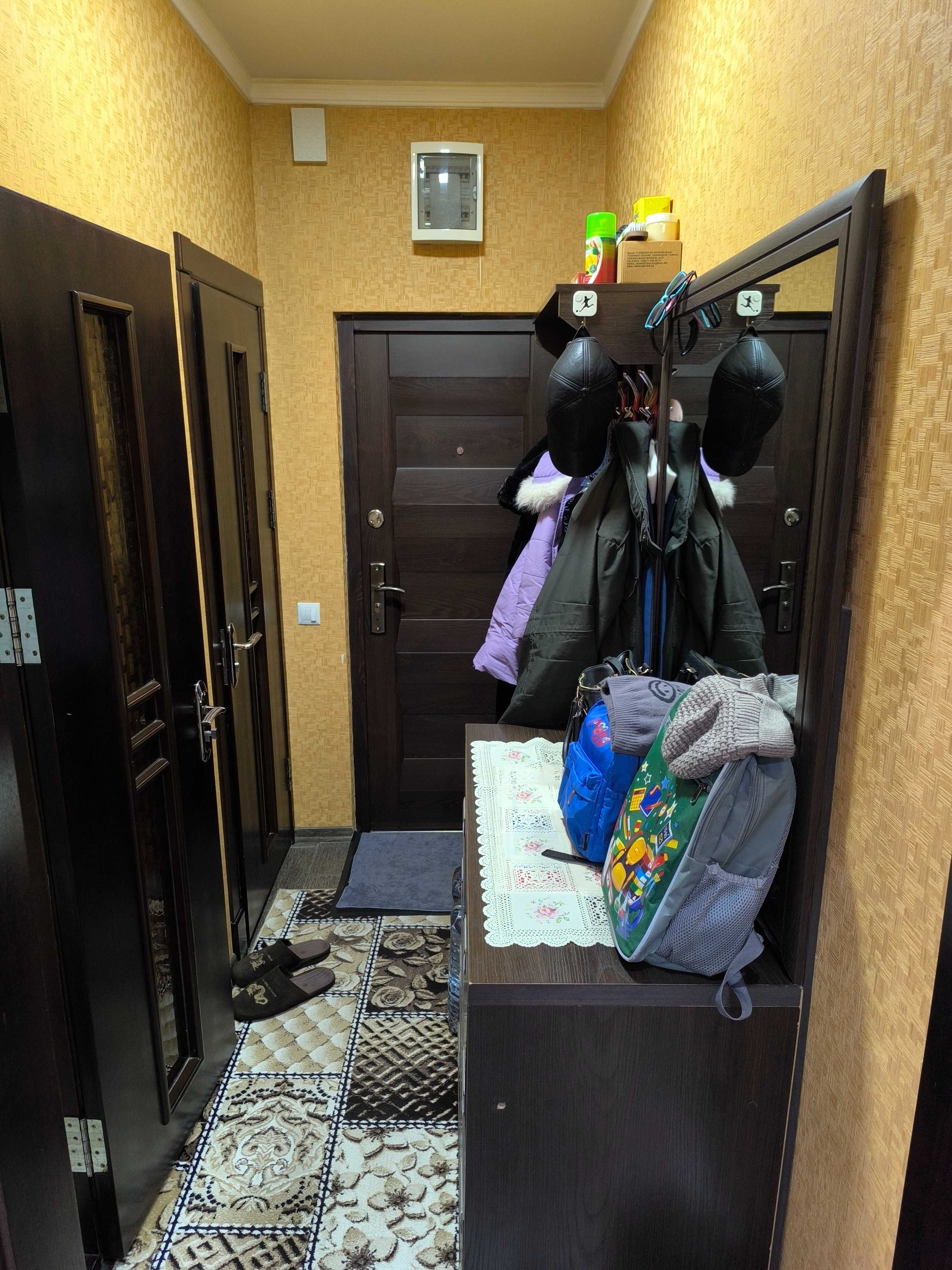 Срочно.Продаётся 2/3/4 Зеркалка. Своя.