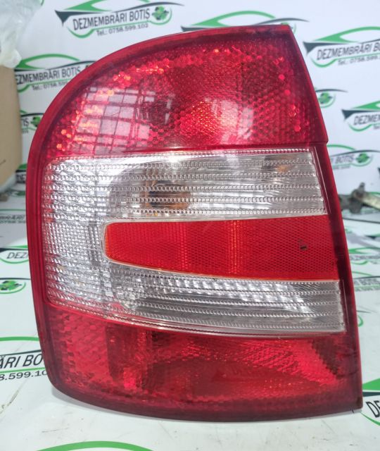 Lampa stop stanga pe aripa Skoda Fabia 6Y