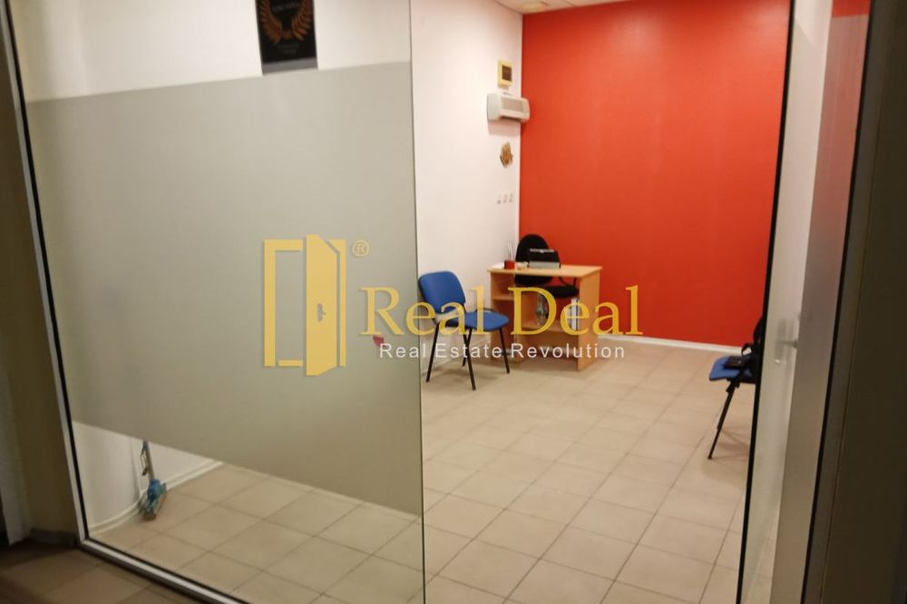 Продава се Офис в София, Люлин - център - 14 кв.м за 2000 €/кв.м - Снимка #1