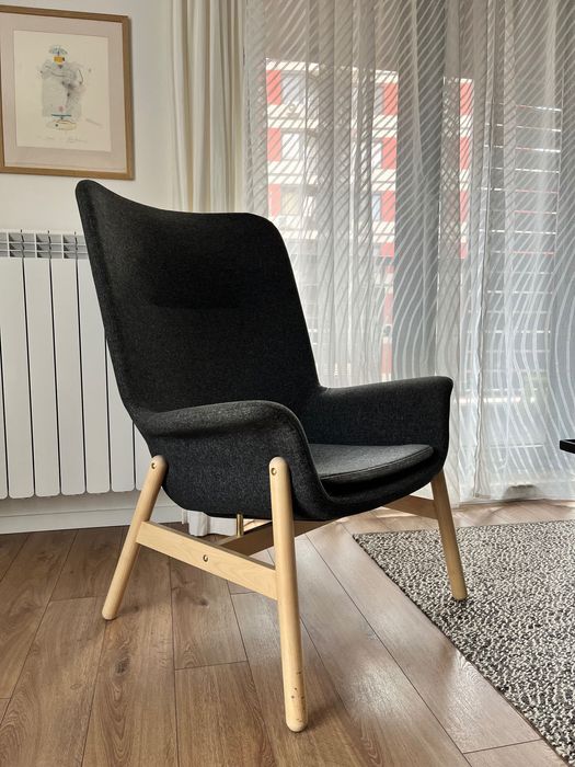 Кресло с висока облегалка, купувано от ИКЕА