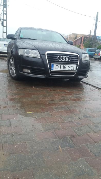 Se dezmembrează Audi a6