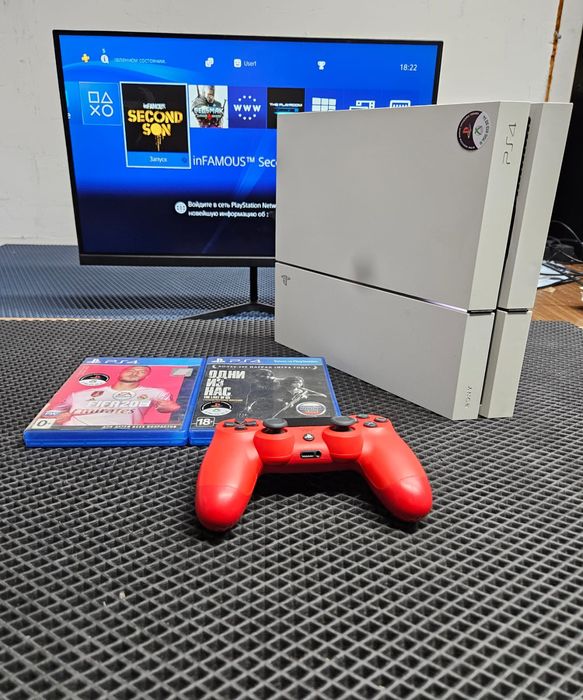 PS4 500gb/White(белая) очень редкая версия.