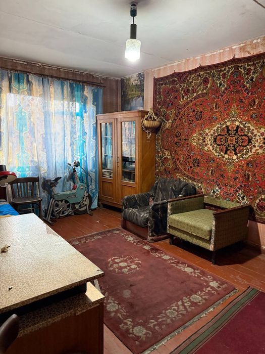 Продаётся Квартира.  Чорсу Книжный ряд напротив Туркуаза