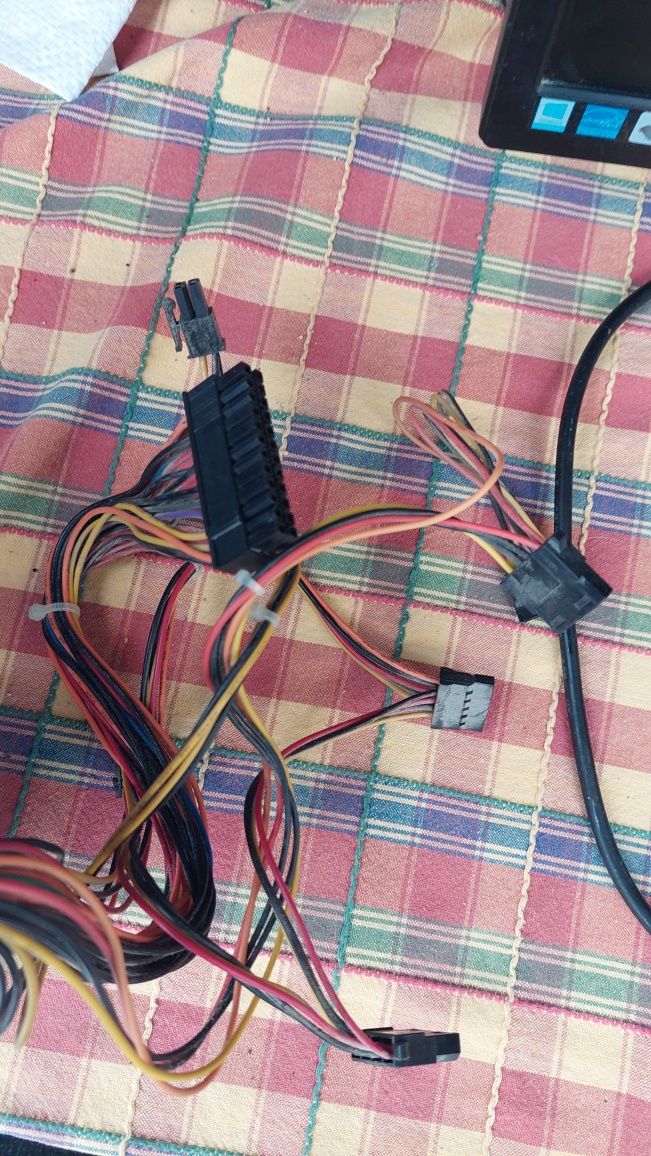 Захранване 550w за настолен компютър