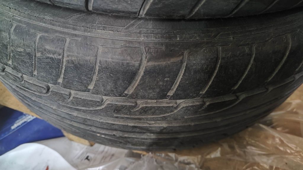 215 45 16 летни гуми Dunlop
