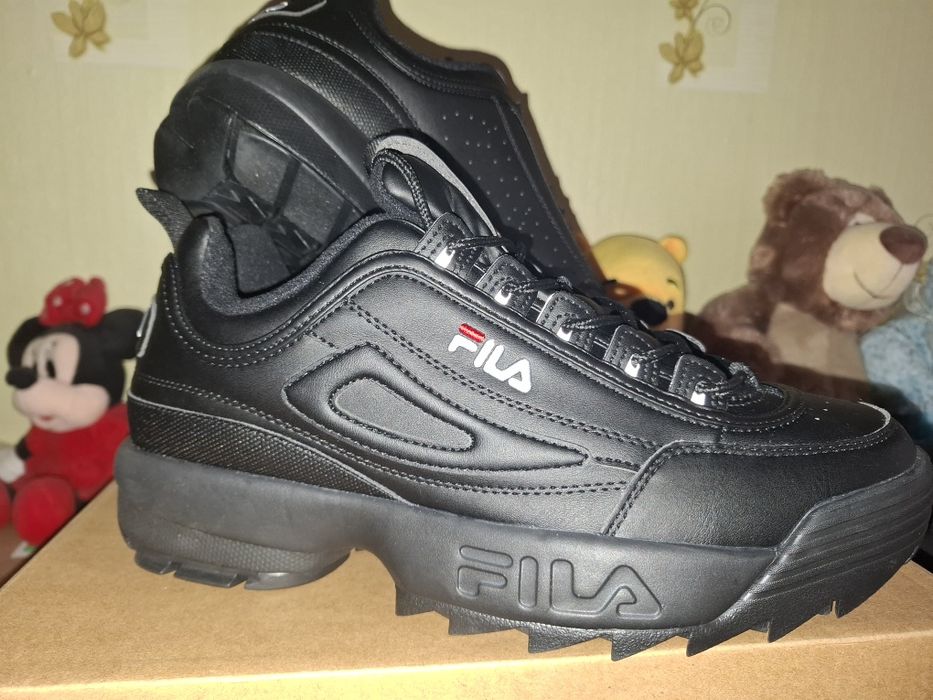 Маратонки FILA 44 номер