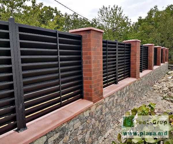 Garduri si porti stil jaluzea, sipca metalica, tabla cutata