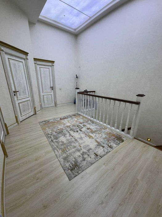 Просторная 4-комнатная квартира с ремонтом