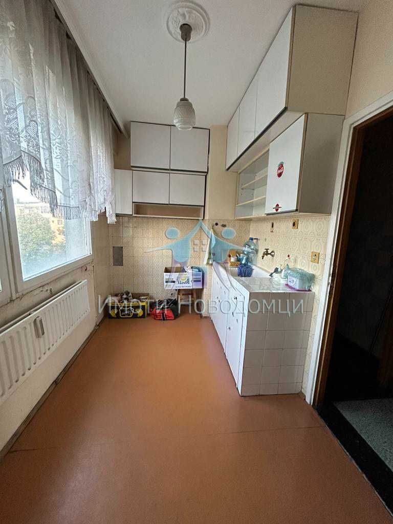 Продава се Четиристаен апартамент в Шумен, Пазара - 96 кв.м за 1116 €/кв.м - Снимка #1