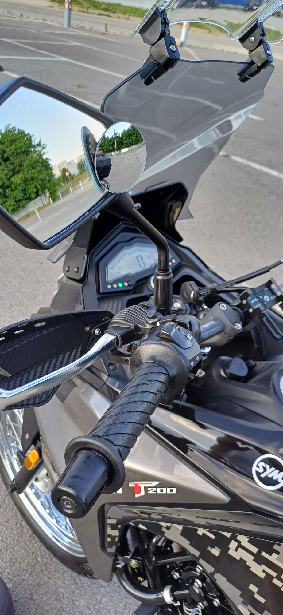 Motocicleta SYM NH-T 200