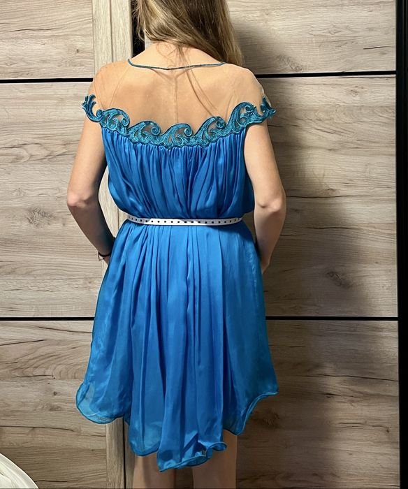 Rochie albastră din mătase naturală cu tulle transparent