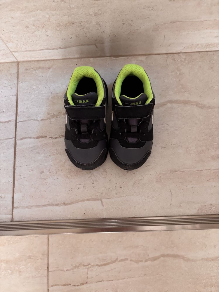 Детски маратонки Nike
