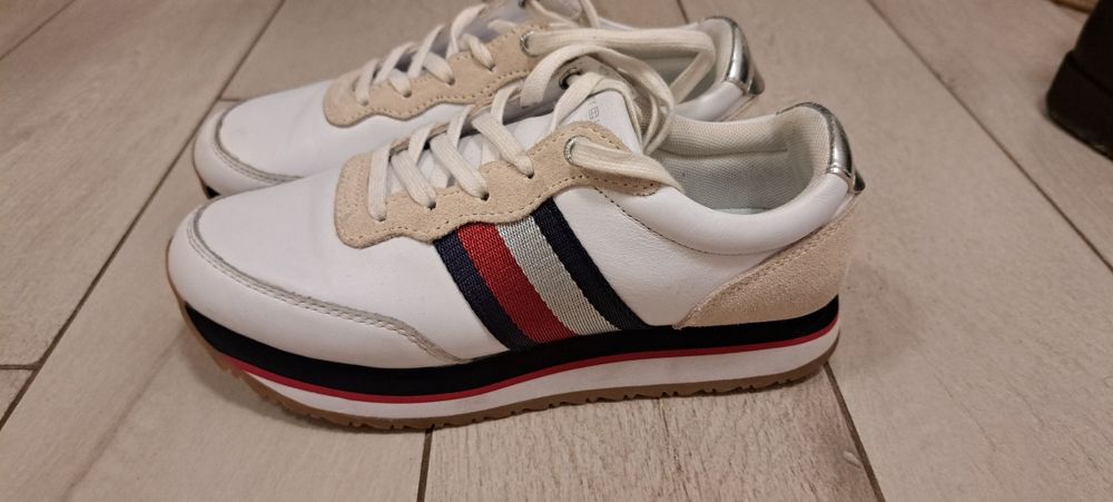 Дамски маратонки Tommy Hilfinger 37