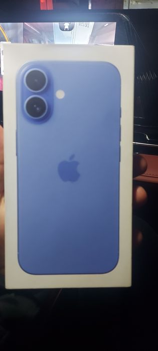 Продам IPhone 16