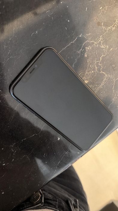 Vand iphone 11 - 128 GB