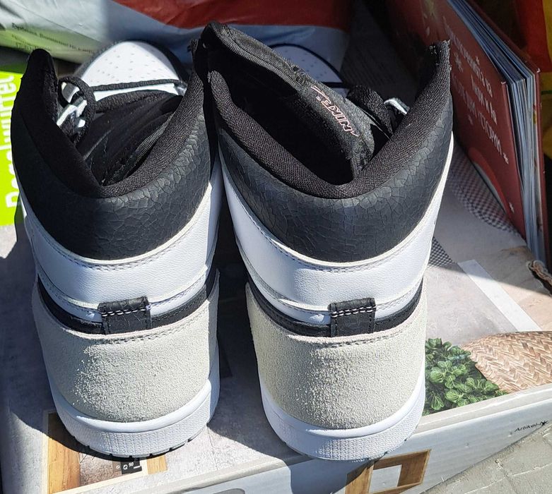 Nike Air Jordan 1 Retro High OG Stage Haze Bleached Coral