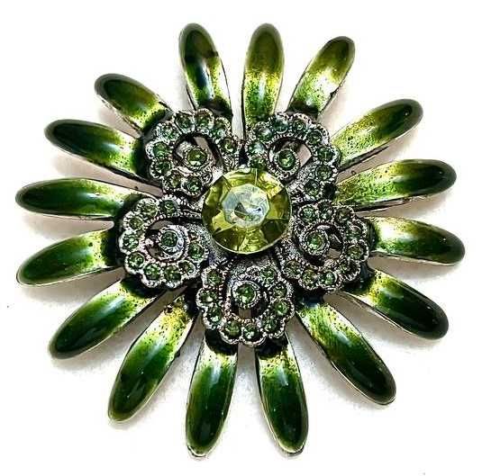 Винтажная брошь в виде цветка с зелёной эмалью и стразами