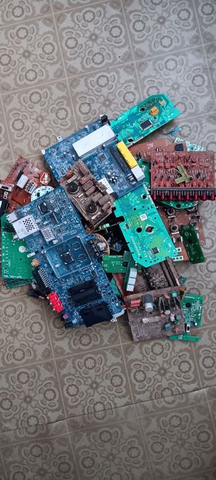 Vând lot telefoane defecte