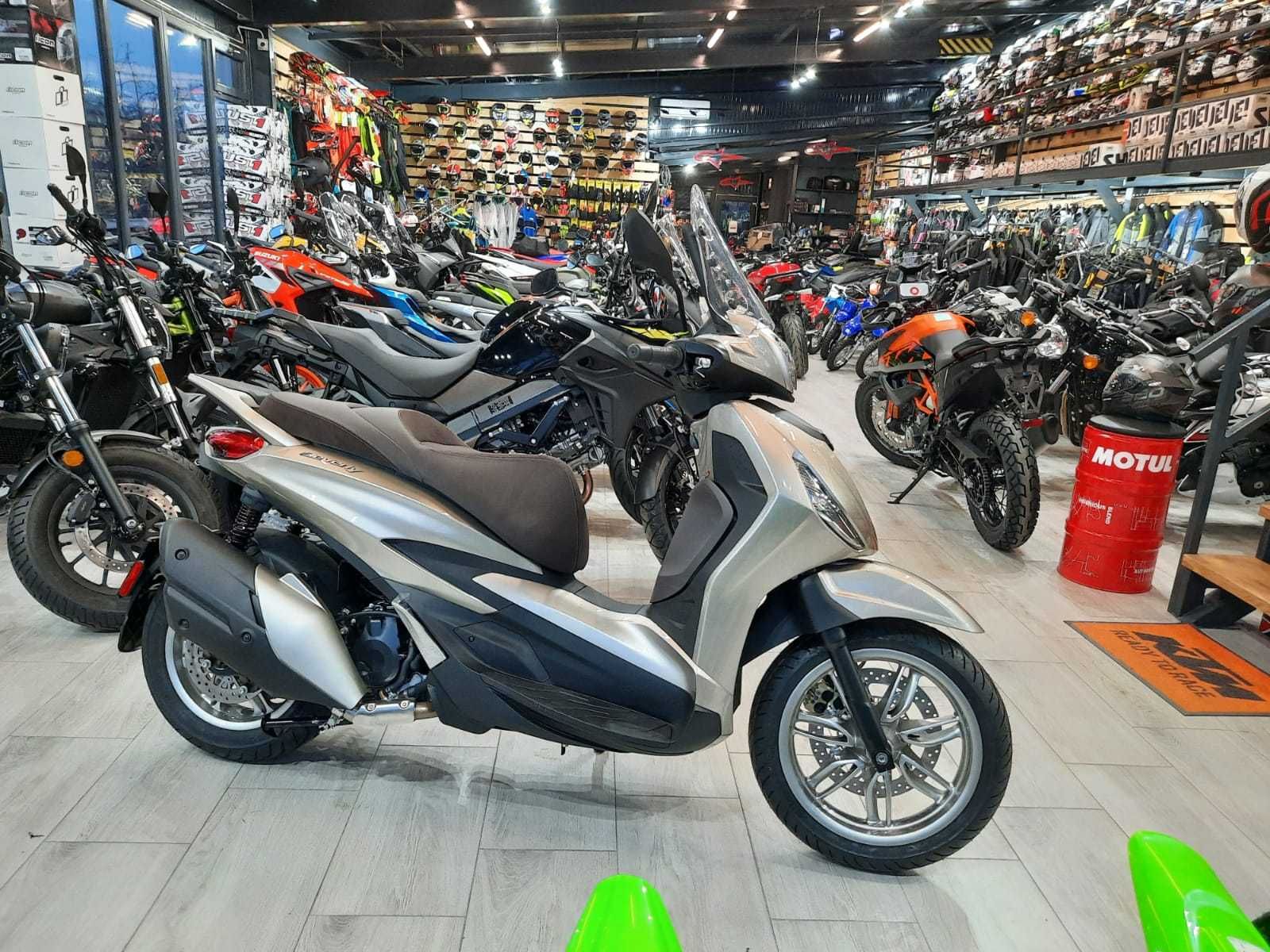 Piaggio Beverly 400 nou-pret PROMO prin EST BIKE Campina