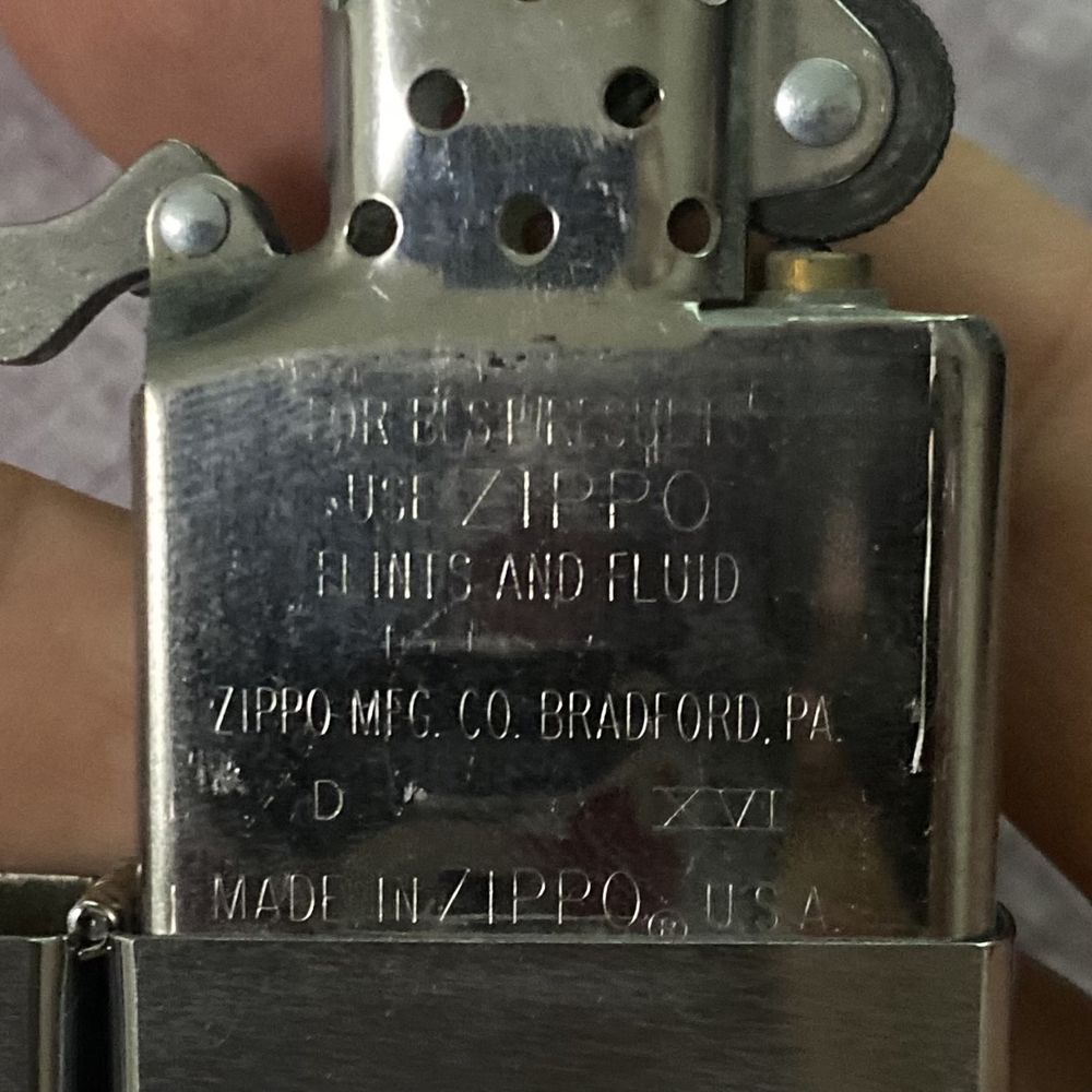Зажигалка Zippo Борец