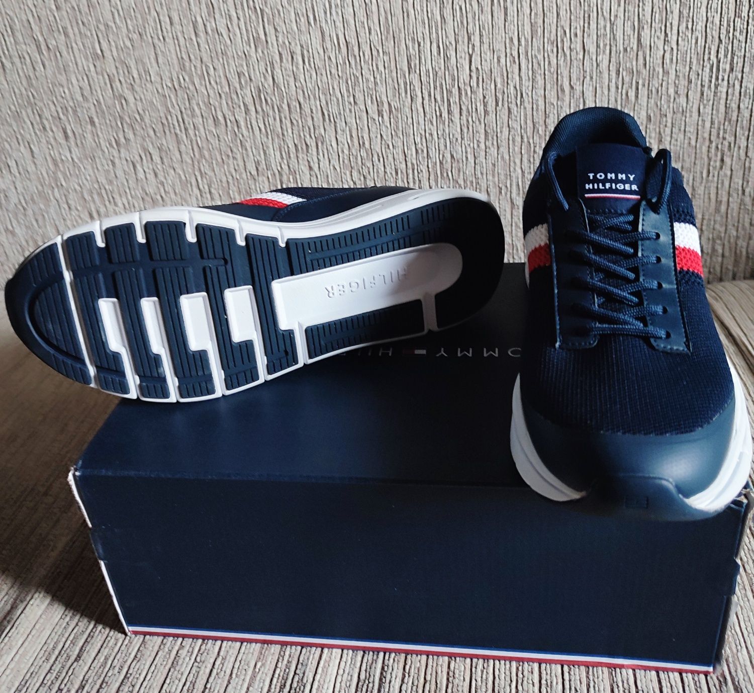 Adidași Tommy Hilfiger Nr 40