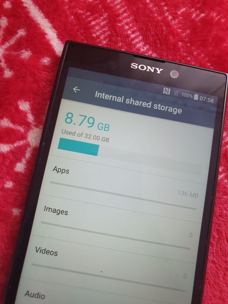 Sony Xperia H3311 functioneaza perfect Liber de retea