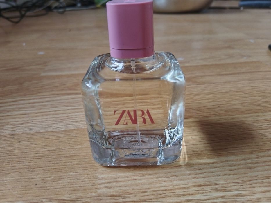 Zara apa de parfum