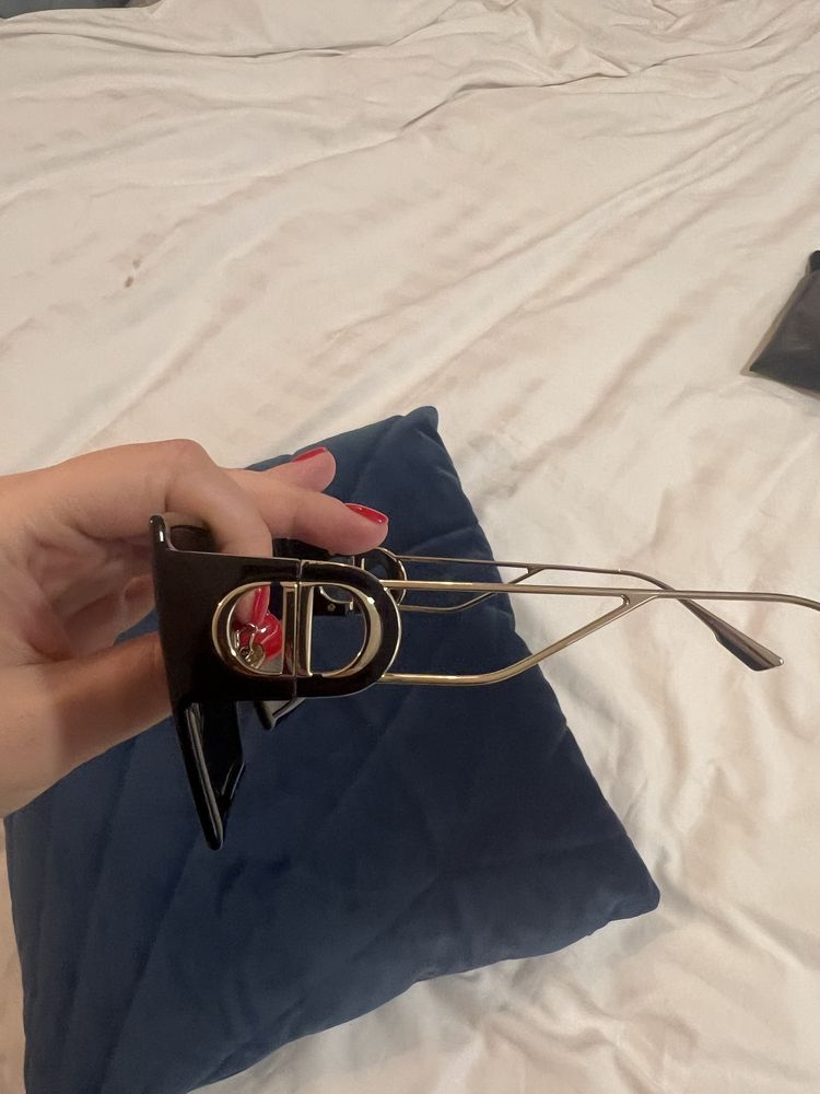 Vand ochelari Dior originali 30 Montaigne pret 1000lei
