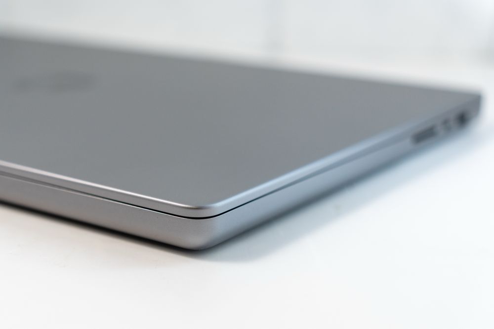 Macbook m1 max 32gb 1tb 16inch
