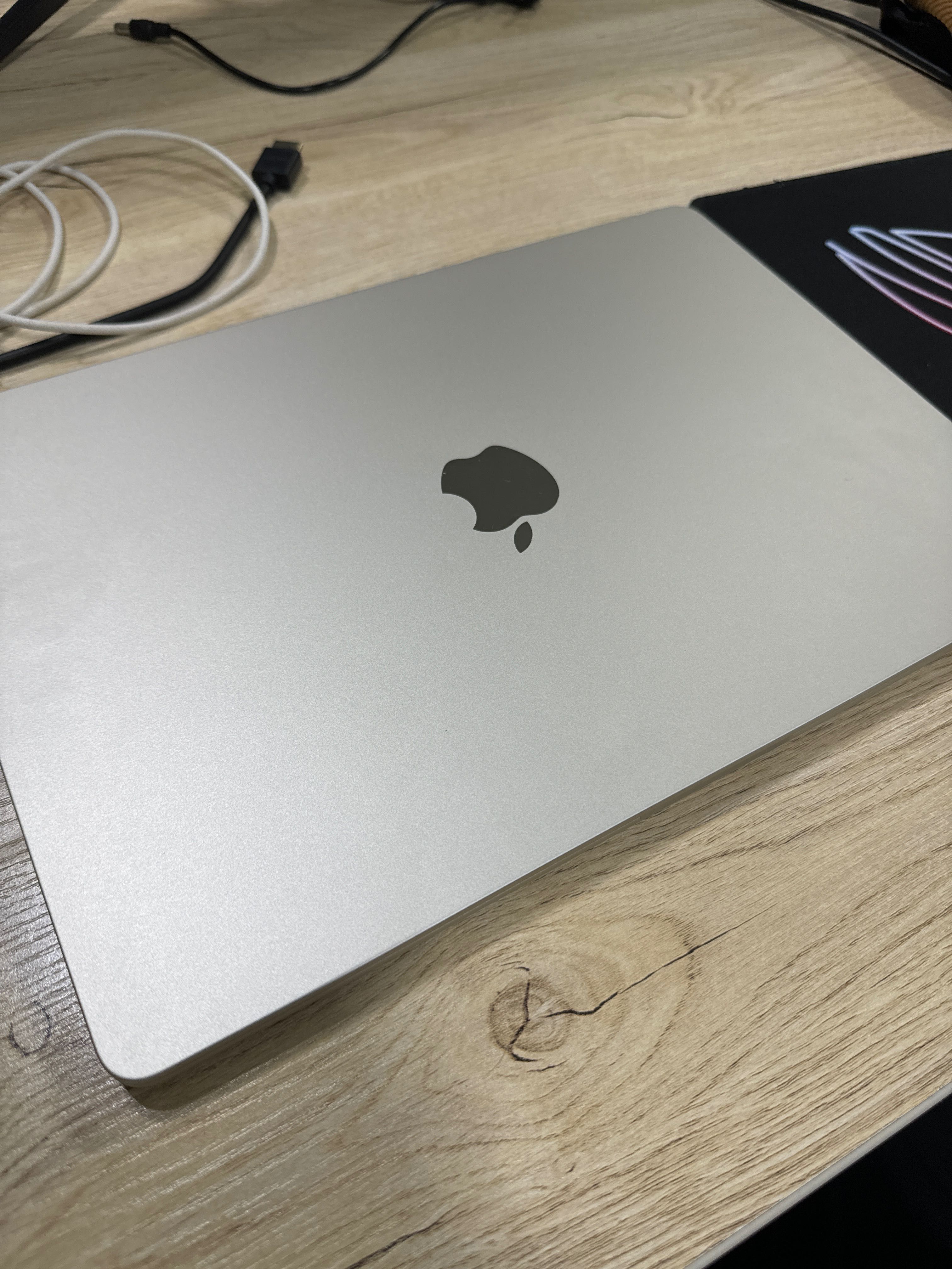 Macbook Air M2 2023 Starlight 8/512GB